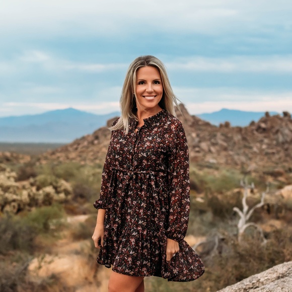 Long Sleeve Floral Black Dress - Picture 5 of 5